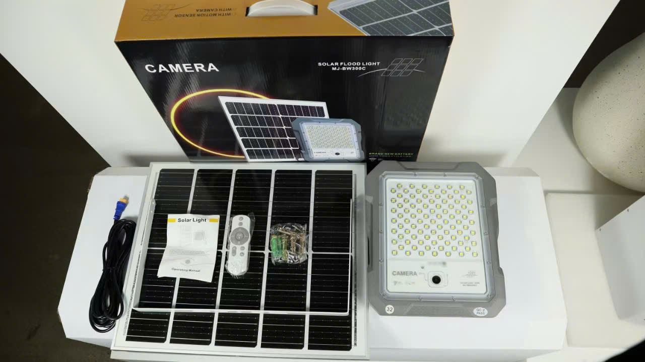 Solar Light + Camera (1)