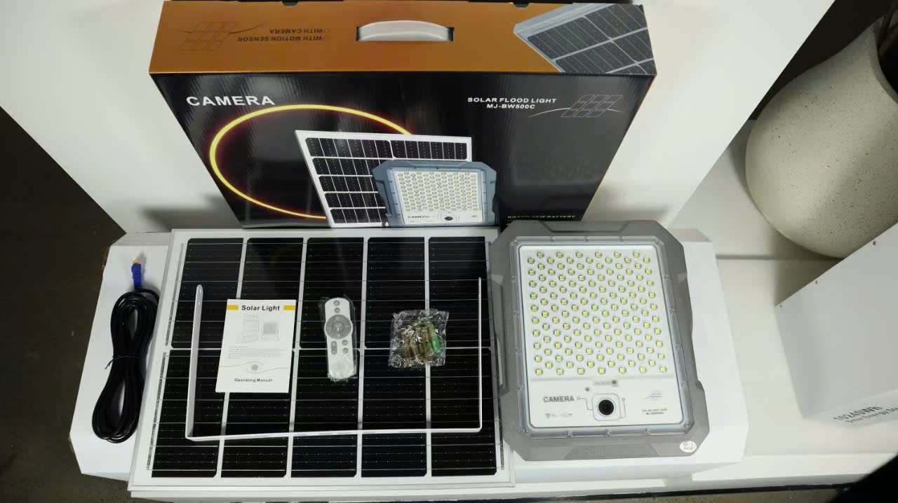 Solar Light + Camera (2)