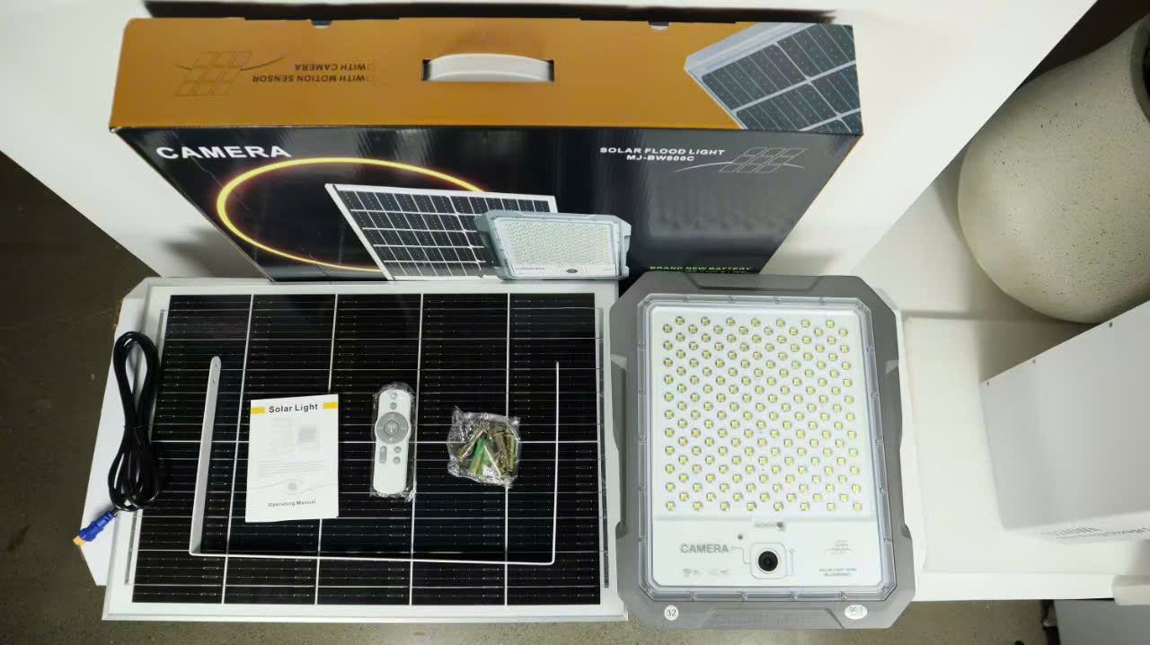Solar Light + Camera (3)