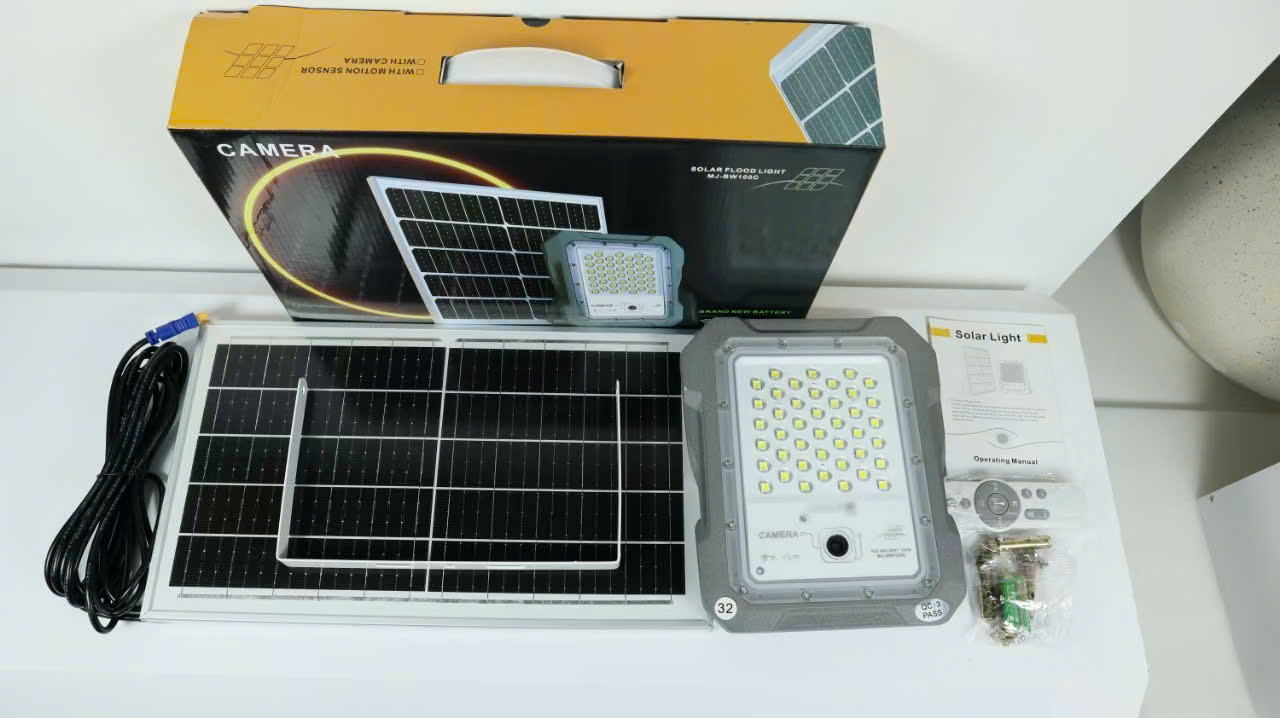 Solar Light + Camera (5)