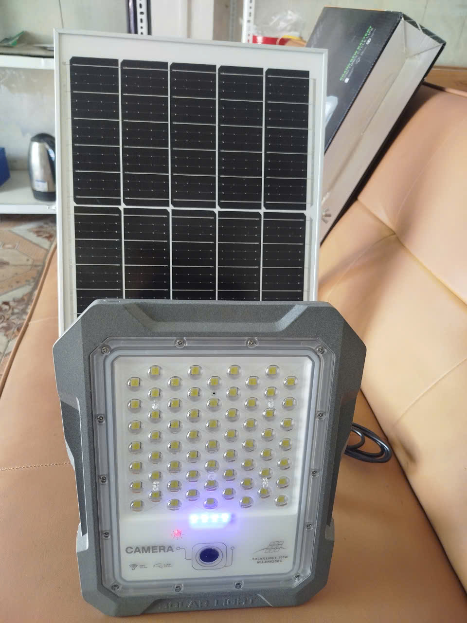 Solar Light + Camera (7)